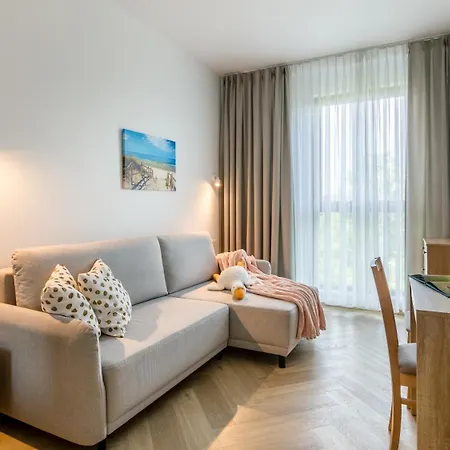 Comfy - Rodzinny Nadmorski Dwor I 10 Minut Plaza Apartamento Gdańsk