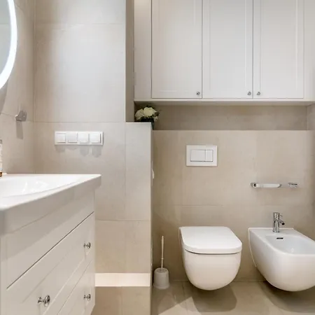 Comfy - Rodzinny Nadmorski Dwor I 10 Minut Plaza Apartment Danzig